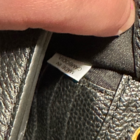 Tory Burch Carson Convertible Shoulder/Crossbody Bag - Picture 16 of 16